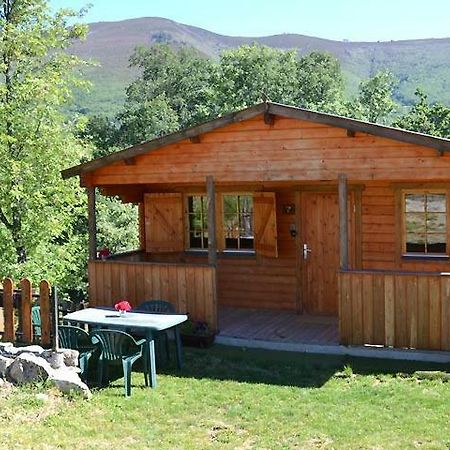 Cabanas Lago De Sanabria Vigo de Sanabria Exterior photo